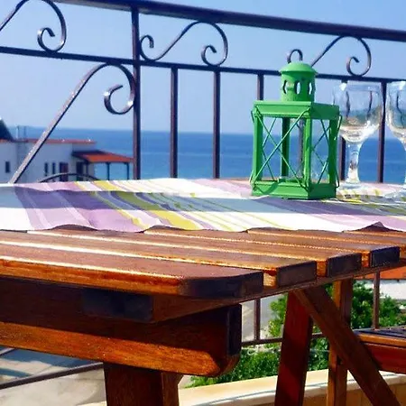 Skioni Halkia Aparthotel Nea Skioni