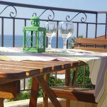 Apartmanhotel Skioni Halkia Néa Szkióni
