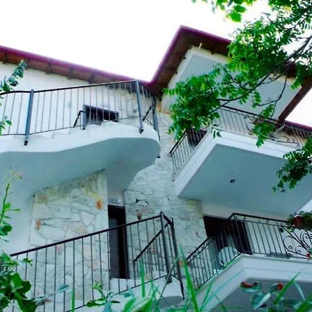 Skioni Halkia 3*