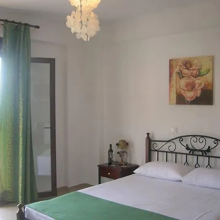 Skioni Halkia Aparthotel 3*